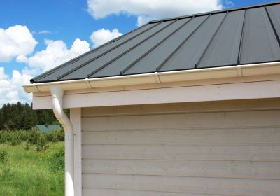 Seamless Metal Gutter Installation
